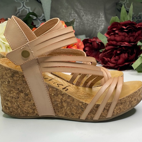 Blowfish Malibu Helm Blush Strappy Wedges 9 1/2 - Picture 8 of 16